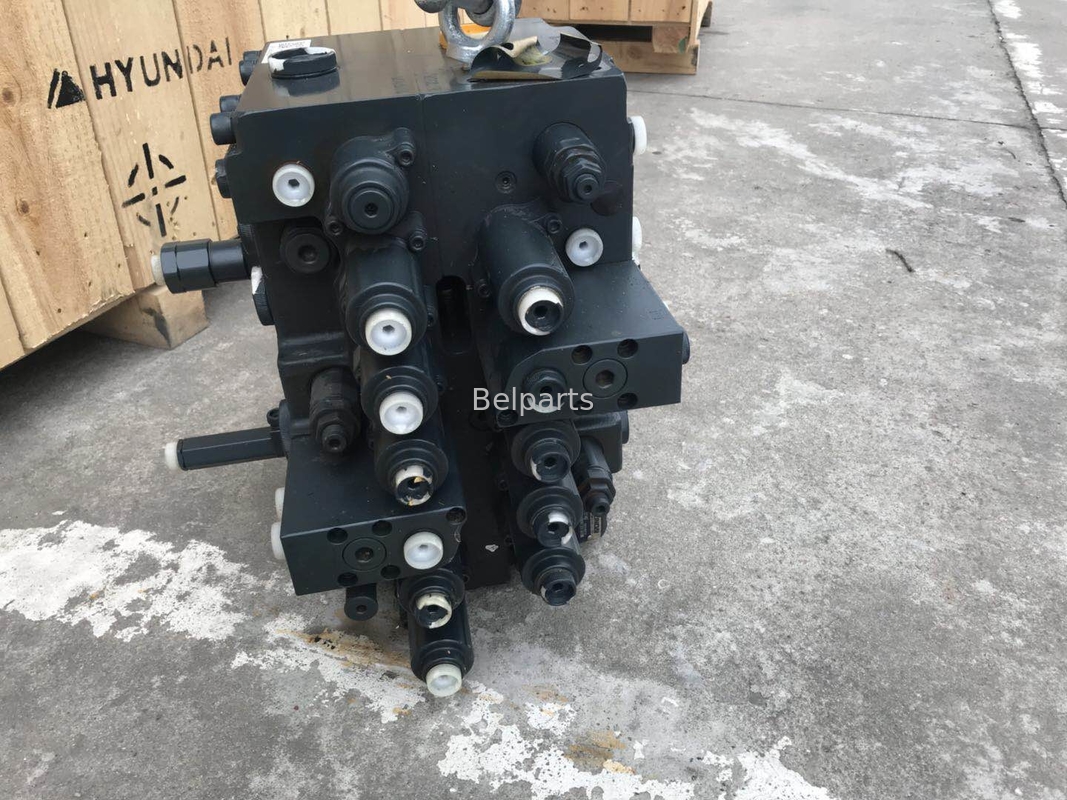 Crawler R1400W-7 Excavator Control Valve 31N4-15110 Hydraulic Parts For Hyundai