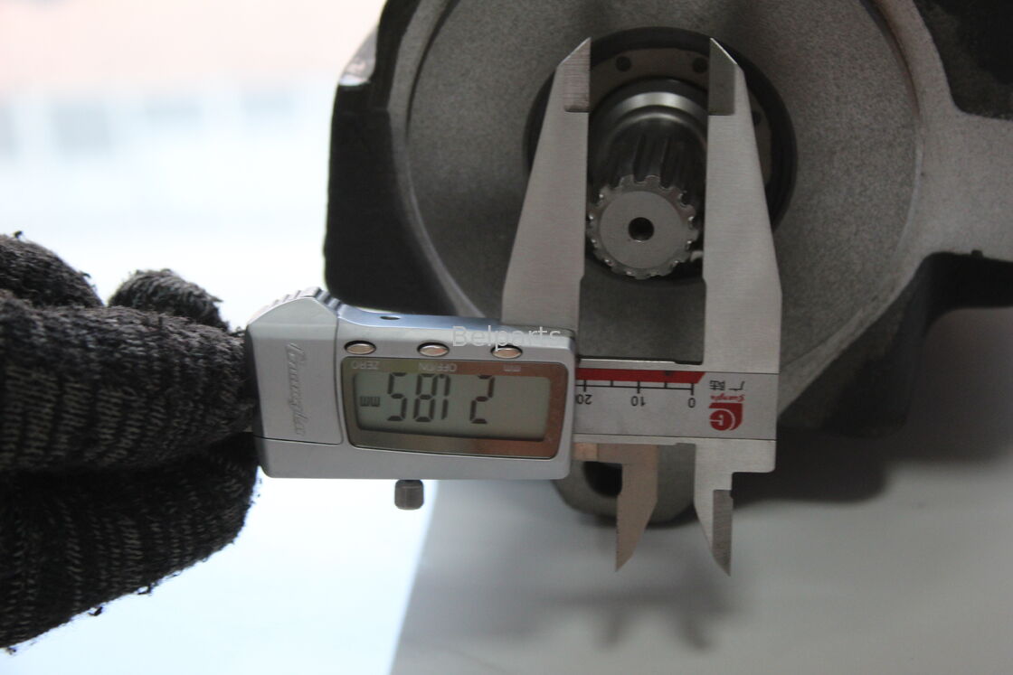 ZX27U-2 ZX27U-3 ZX29U-3 ZX30UR-2 ZX30UR-3 Hydraulic Pump For Hitach Mini Excavator Parts 4642385 4642386 PVD-1B-32P-11G5 NachiPiston Main Pump