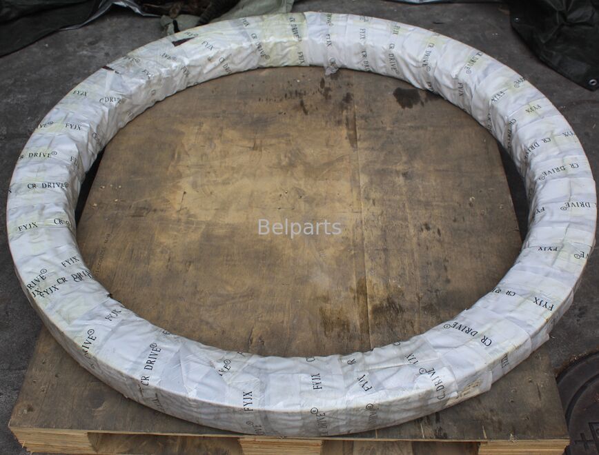 R290-7 R290LC-7 Slewing Bearing for Hyundai Excavator Spare Parts 81N8-00021 81Q8-01080 Swing Circle Slew Ring OEM