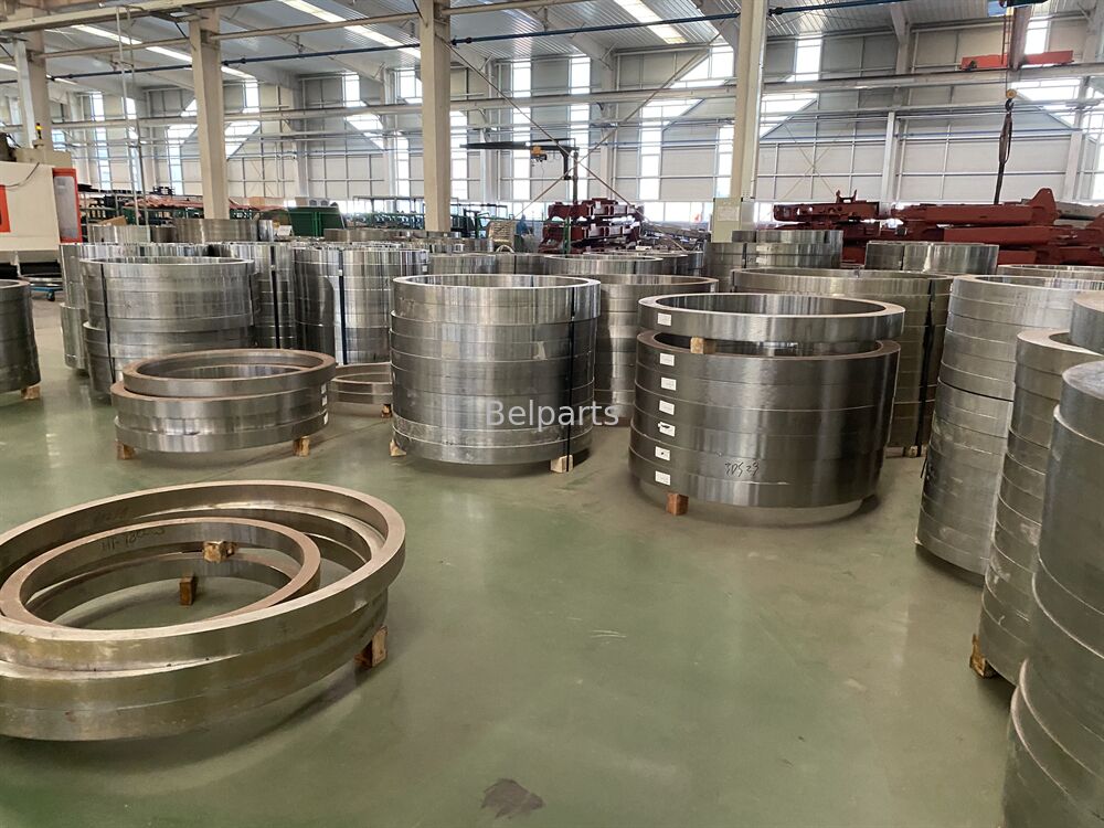 EC305C Slewing Bearing for Volvo Excavator Spare Parts 14570794 Swing Circle Slew Ring