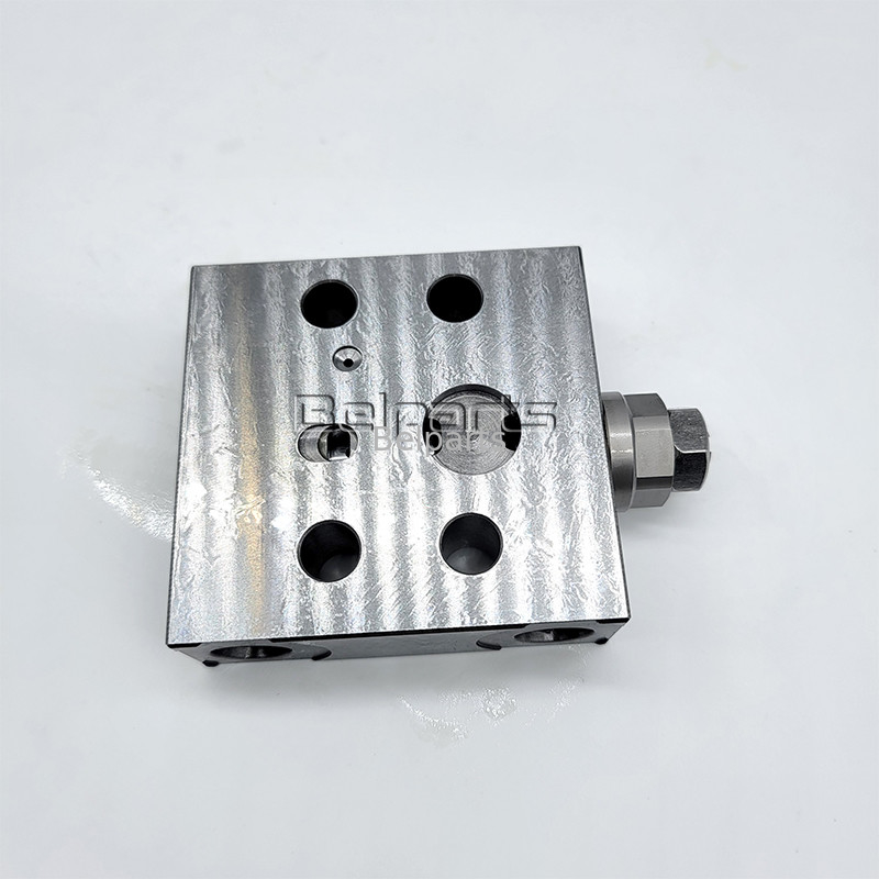 PC130-7 Excavator Spare Parts  203-60-71210 Reducer Solenoid Valve Assy For Komatsu