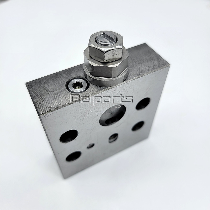 PC130-7 Excavator Spare Parts  203-60-71210 Reducer Solenoid Valve Assy For Komatsu