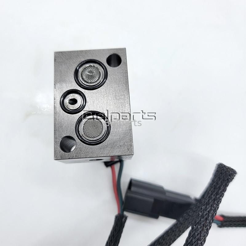 Earth Moving Machinery PC200-7  702-21-57400 Excavator Electric Parts Solenoid Valve